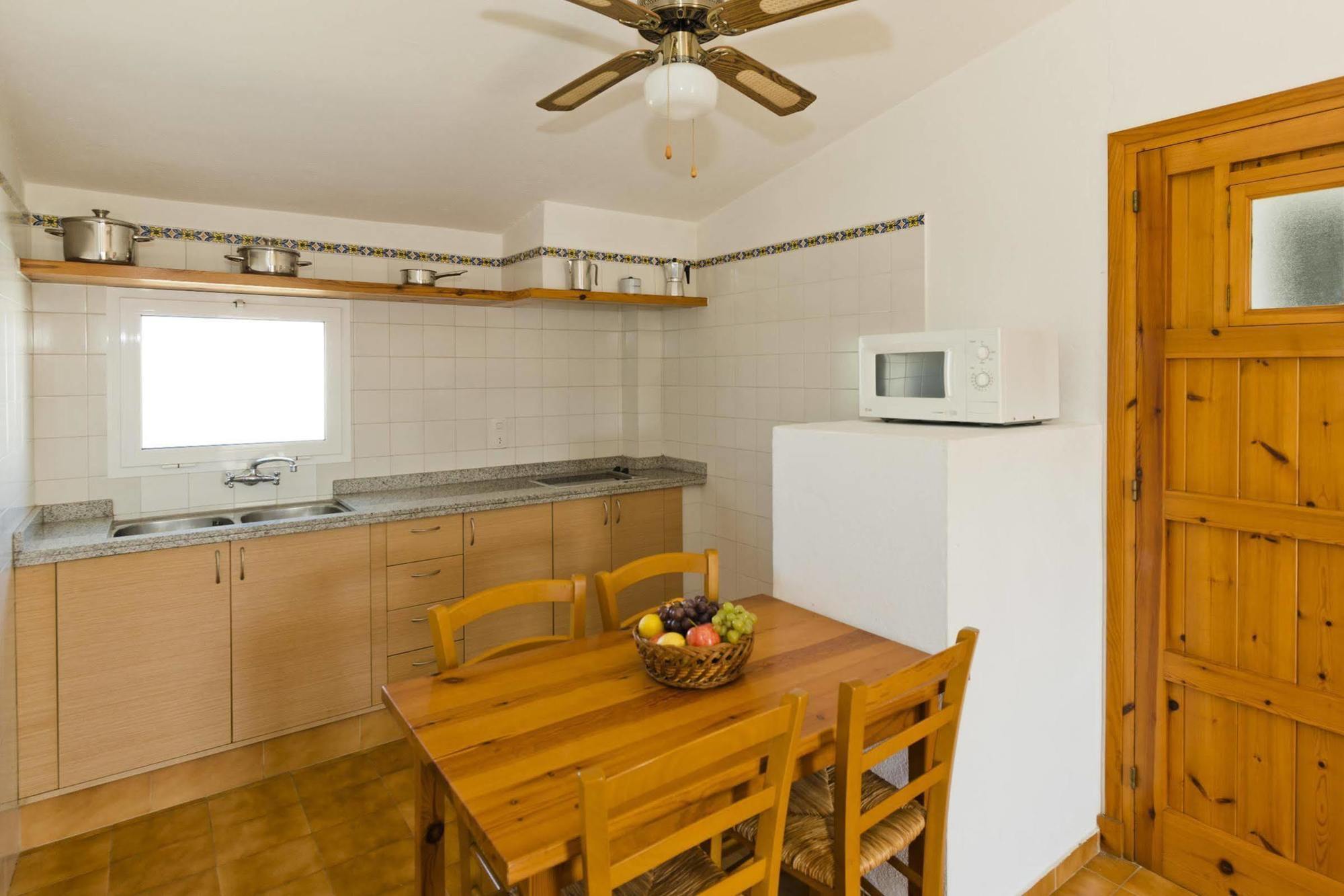 Apartamentos サ・カレタ エクステリア 写真